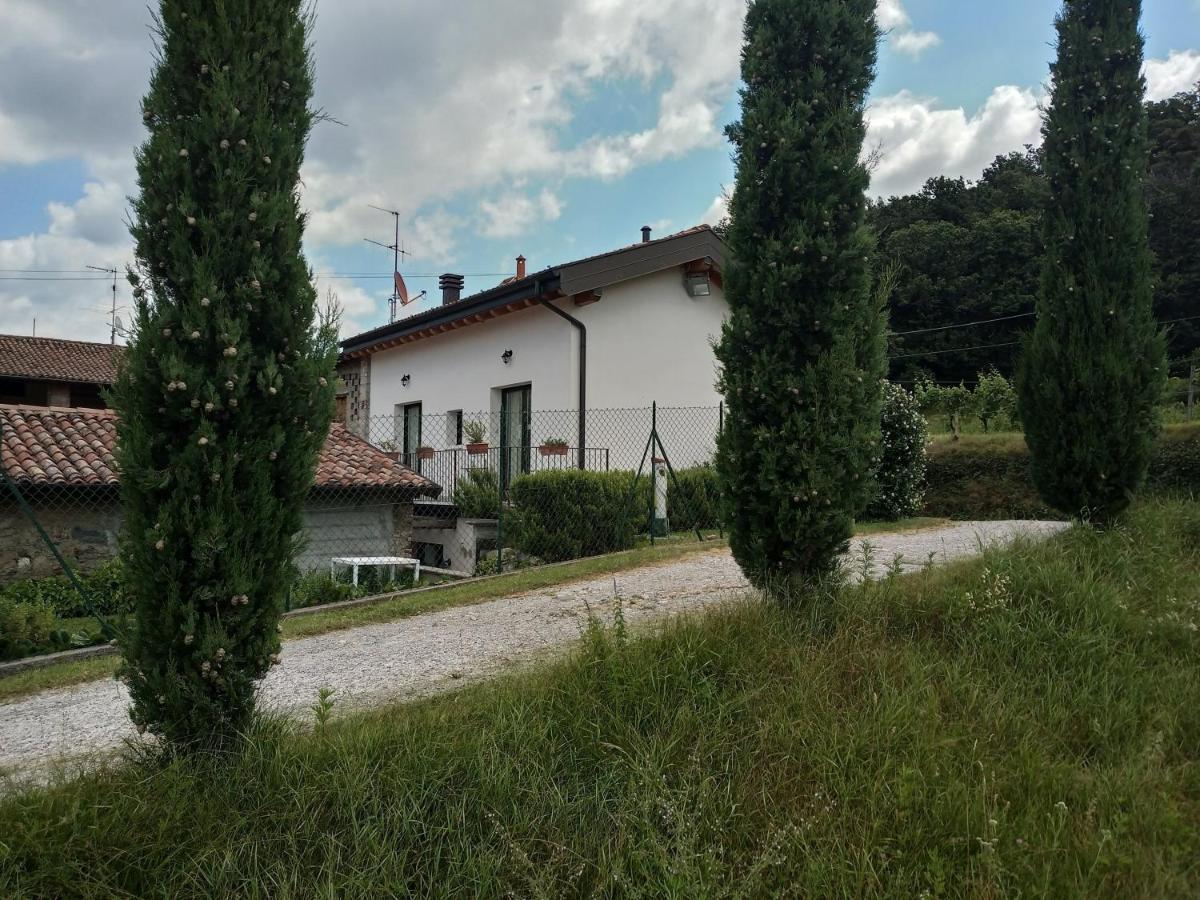 Agriturismo Cascina Rossano プロヴァーリオ・ディゼーオ エクステリア 写真