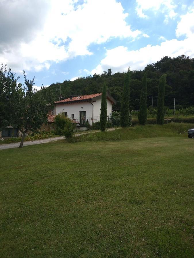Agriturismo Cascina Rossano プロヴァーリオ・ディゼーオ エクステリア 写真