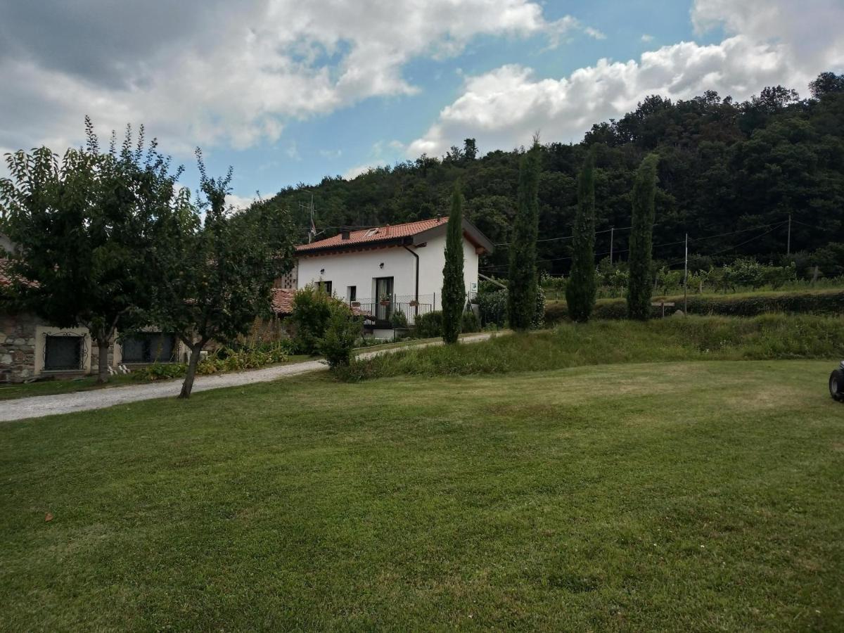 Agriturismo Cascina Rossano プロヴァーリオ・ディゼーオ エクステリア 写真