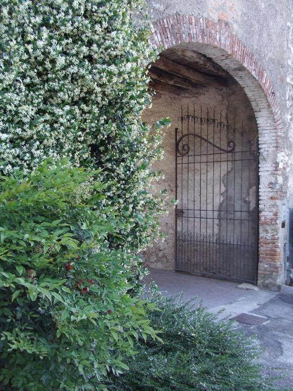 Agriturismo Cascina Rossano プロヴァーリオ・ディゼーオ エクステリア 写真