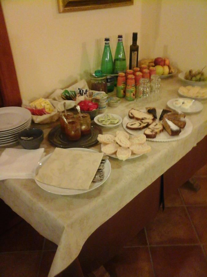 Agriturismo Cascina Rossano プロヴァーリオ・ディゼーオ エクステリア 写真